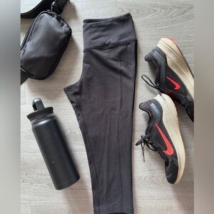 Nike Athletic Dri-FIT Capri Leggings – Women’s Performance Workout Pants